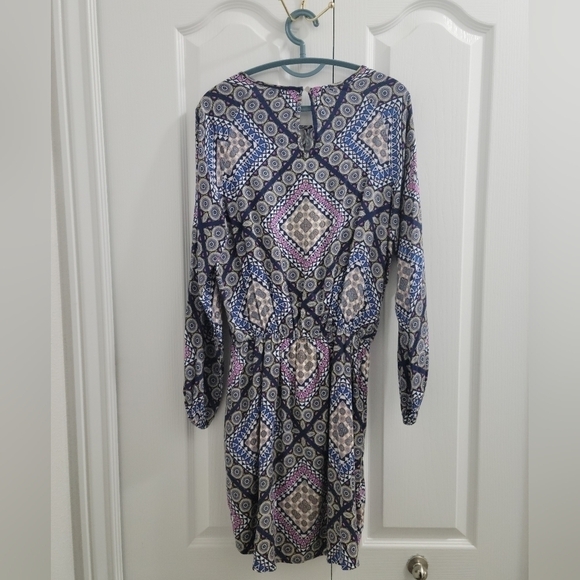 Renee C StitchFix Renay Cold Shoulder Dress in Navy Pattern - Picture 2 of 10